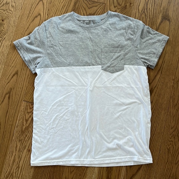 Goodfellow & Co Other - Gray / White Goodfellow & Co T Shirt With Pocket